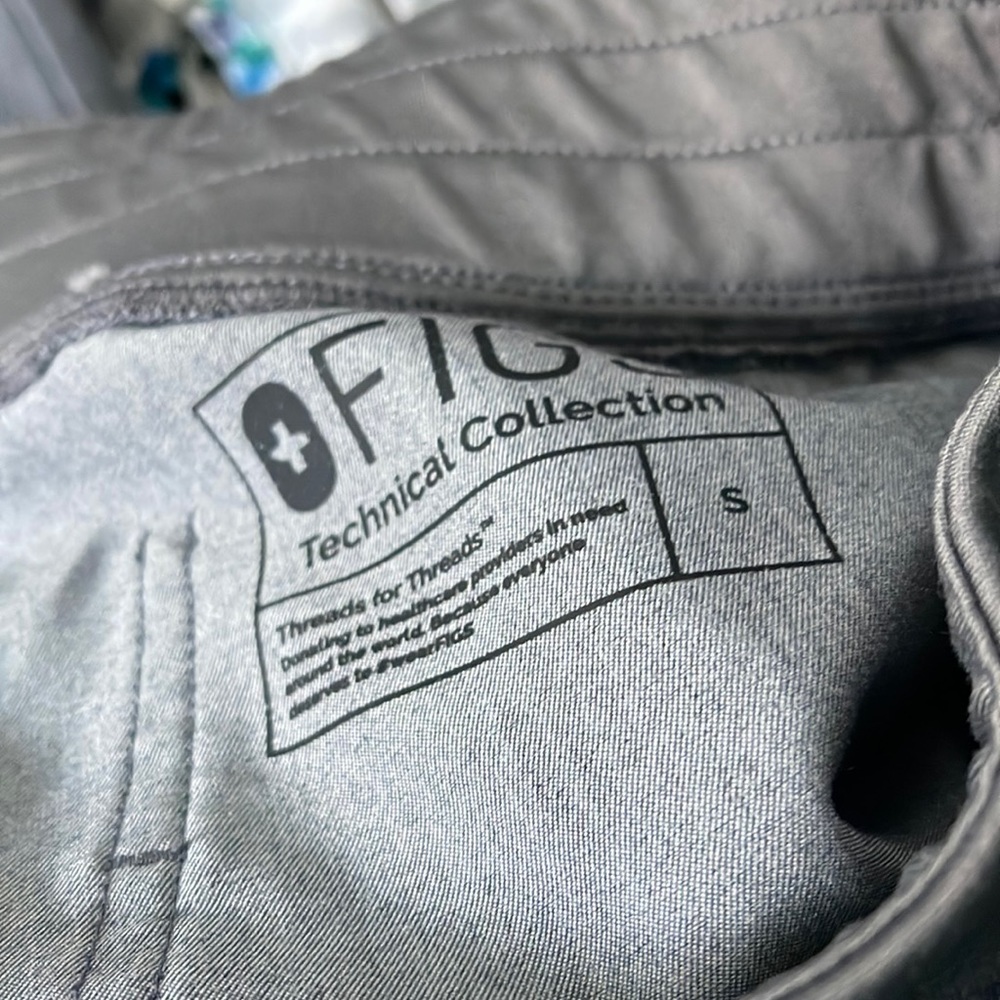 Figs oversized and pants jogger